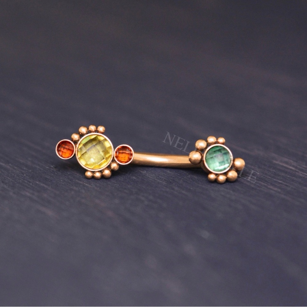 Elegant Gold and Green Naval Jewelry